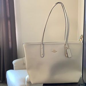 Coach tote